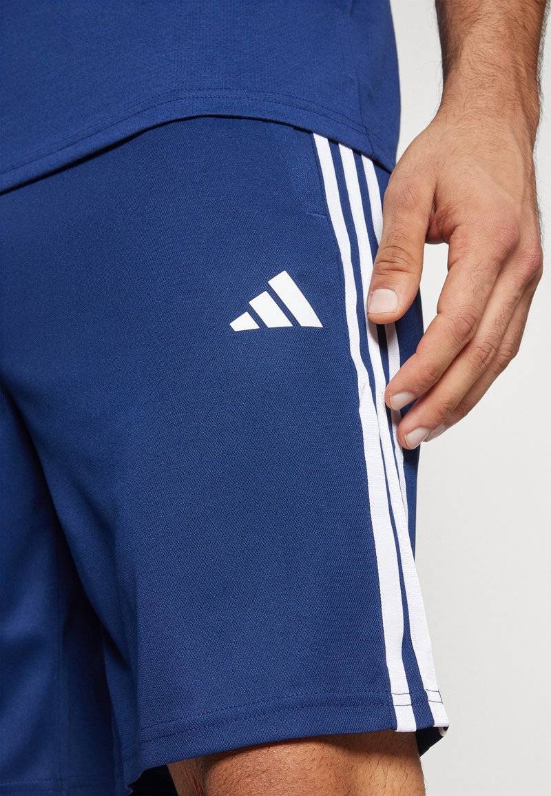 adidas Performance adidas Performance TRAIN ESSENTIALS - Sports shorts Kostenloser Versand international