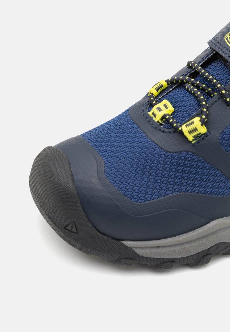 Keen Keen WANDURO LOW WP CHILDREN UNISEX - Hiking shoes - black Angebote
