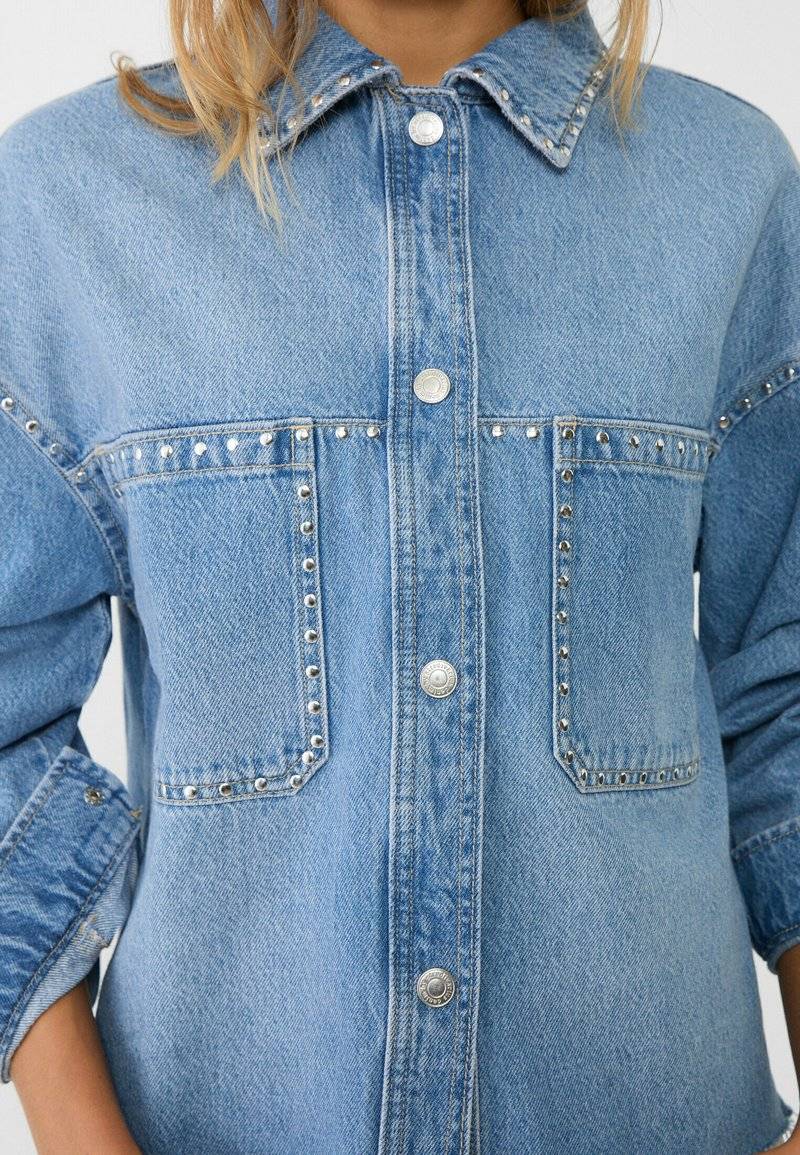 Stradivarius Stradivarius Denim jacket - blue denim 50% Rabatt mit kostenlosem Versand