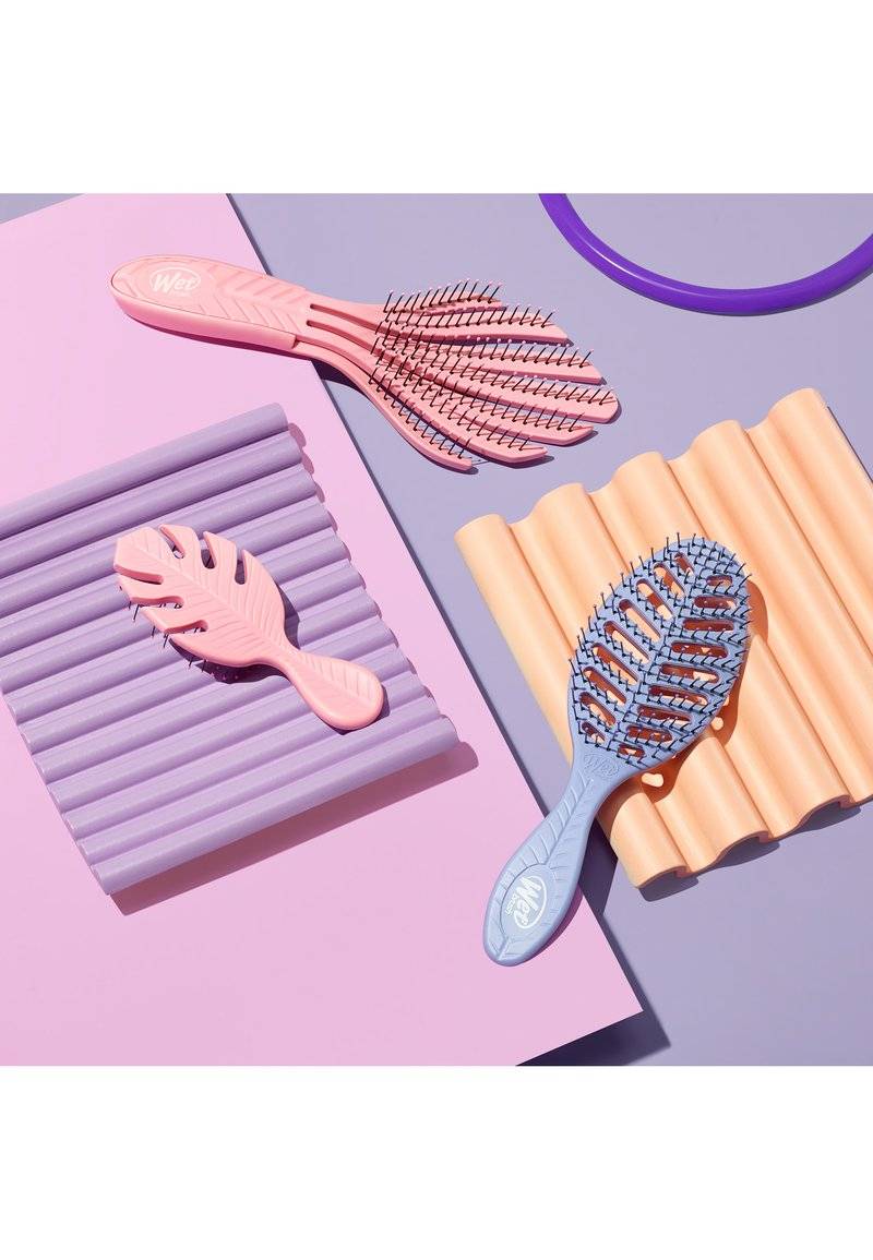 Wet Brush Wet Brush GO GREEN CURLY DETANGLER - Brush - pink Große Rabatte