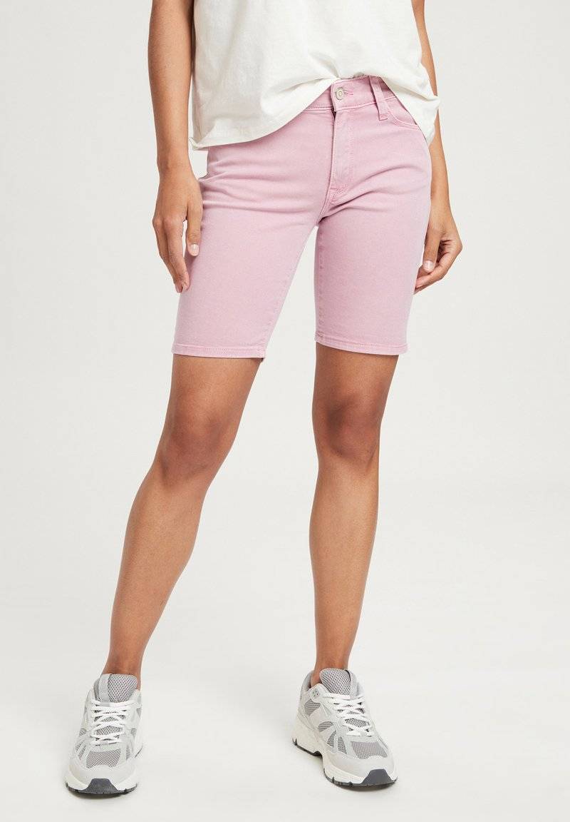 Cross Jeans Cross Jeans Denim shorts - light pink