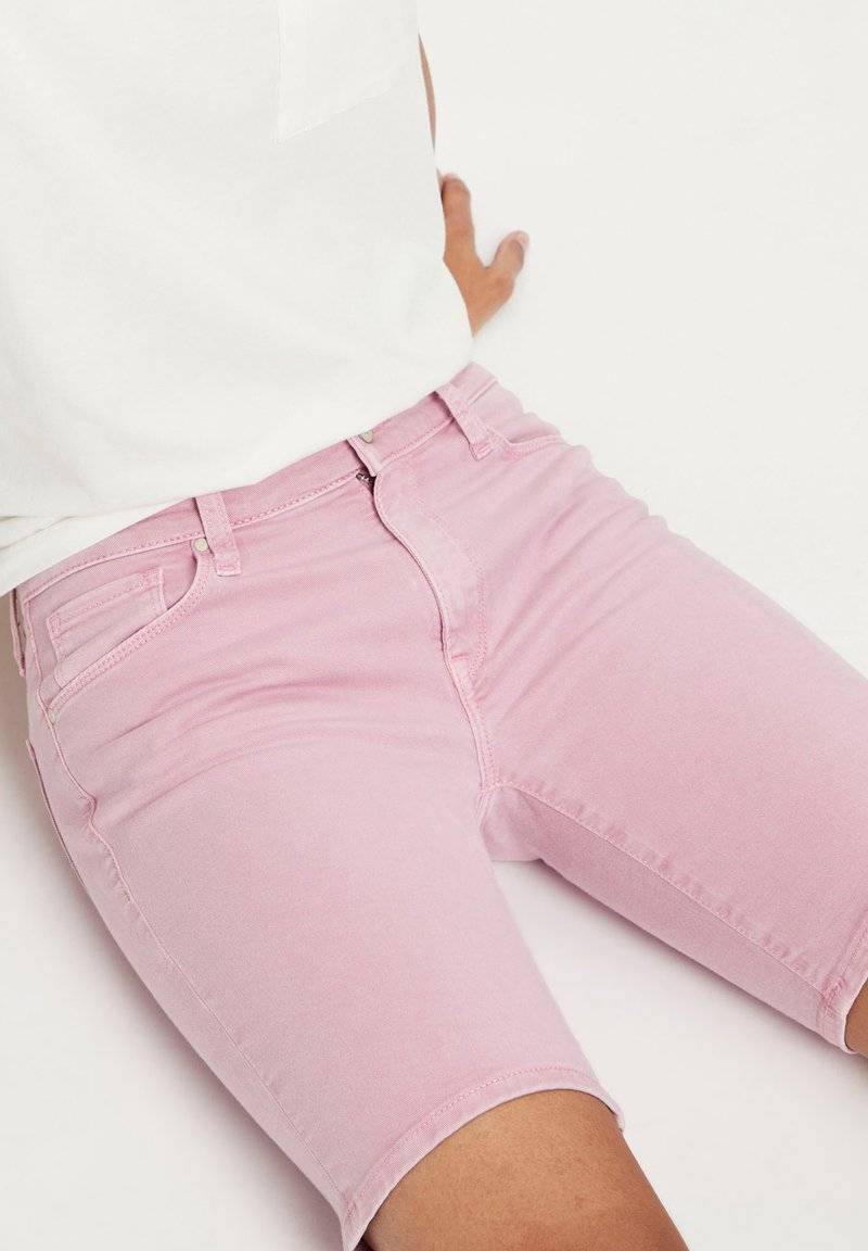 Cross Jeans Cross Jeans Denim shorts - light pink Black Friday Preise