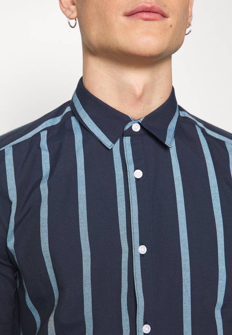 Only & Sons Only & Sons ONSTRAVIS LIFE STRIPED - Shirt - dark navy 50% Rabatt für begrenzte Zeit