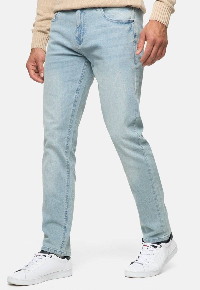 INDICODE JEANS INDICODE JEANS INSANTINO - Straight leg jeans - light cloud Zeitbegrenzte Promotion