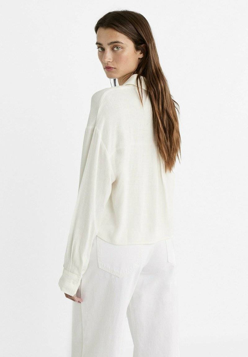 Stradivarius Stradivarius Button-down blouse - white Clearance-Verkauf