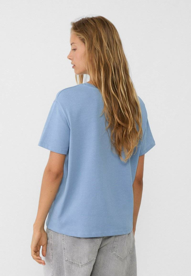 Stradivarius Stradivarius SHORT SLEEVE - Basic T-shirt - blue Osterangebot