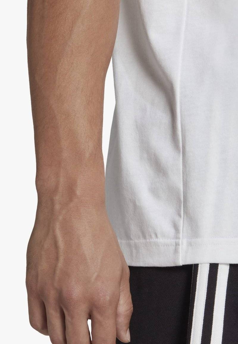 adidas Originals adidas Originals ADICOLOR CLASSICS TREFOIL TANK - Top - white Valentinstagsangebot