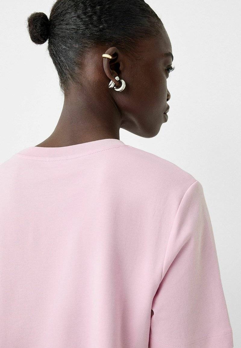 Bershka Bershka SHORT SLEEVE - Basic T-shirt - light pink Exklusive Angebote