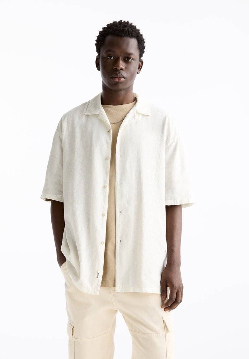 PULL&BEAR PULL&BEAR SHORT SLEEVE - Shirt - white