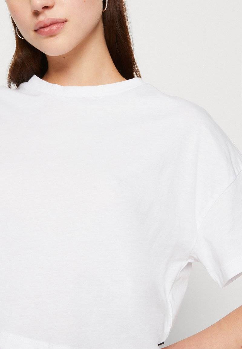 Noisy May Noisy May NMALENA SEMI CROP - Basic T-shirt - bright white Neueste Stile